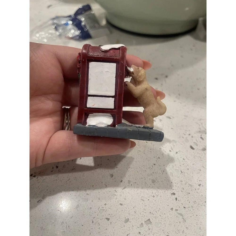 Christmas‎ Puppy Dog Figurine